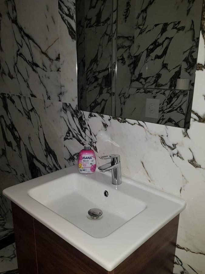 تيرانا Veranda Rooms And Apartments المظهر الخارجي الصورة